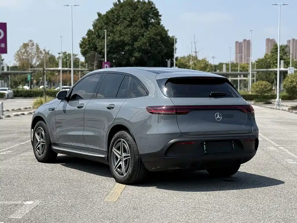 Mercedes-Benz EQC — миниатюра 6