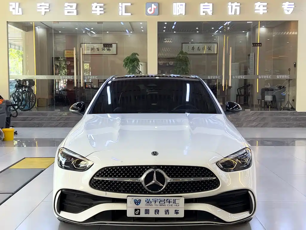 Mercedes-Benz C-Class 2022