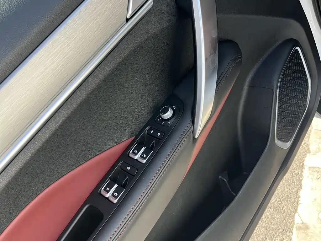Geely Binyue — миниатюра 13