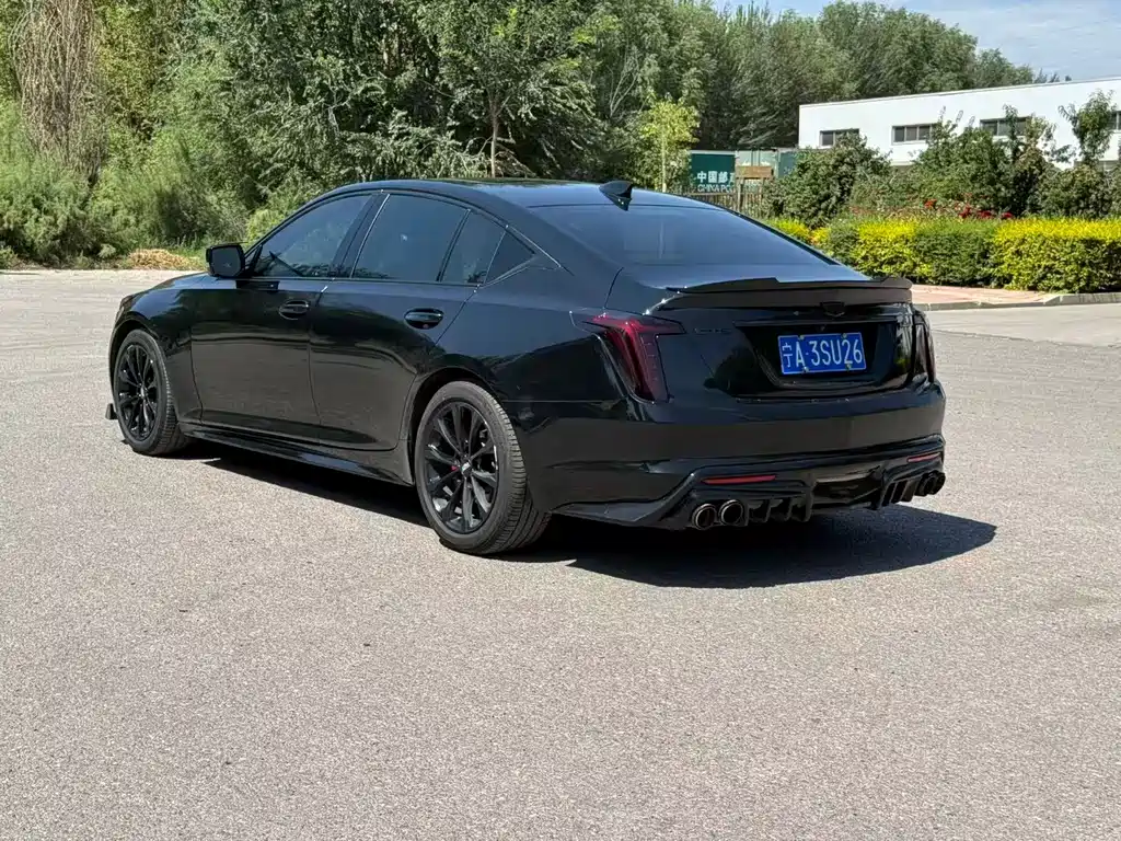 Cadillac CT5 — миниатюра 7