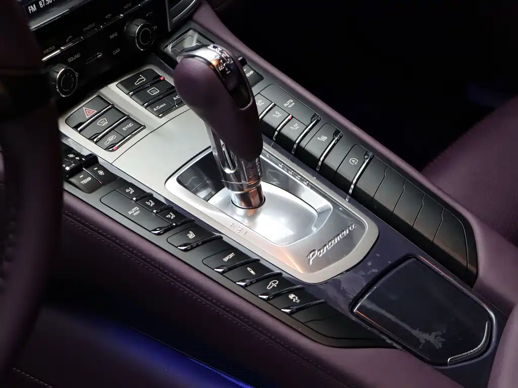 Porsche Panamera — миниатюра 23