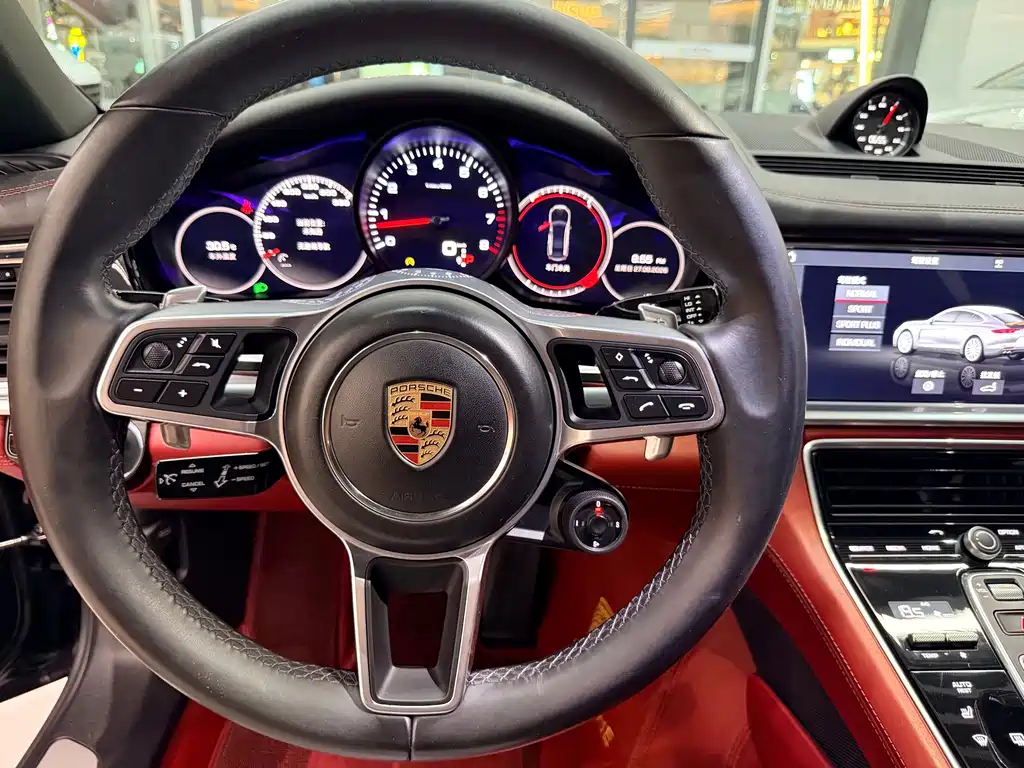 Porsche Panamera — миниатюра 7