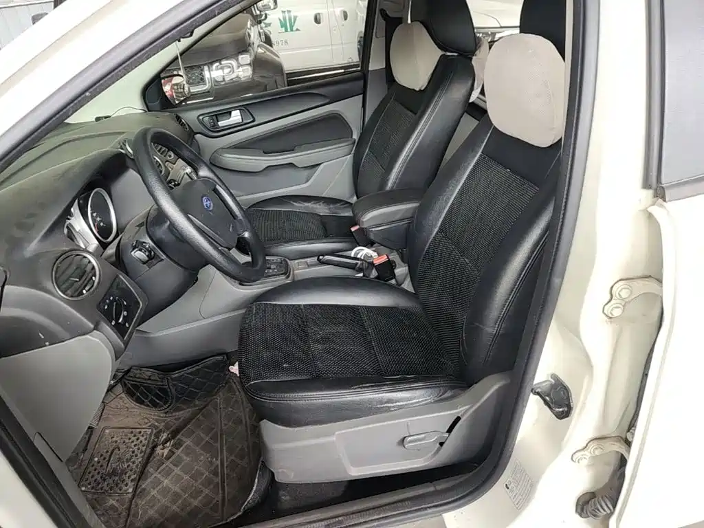 Ford Focus — миниатюра 15