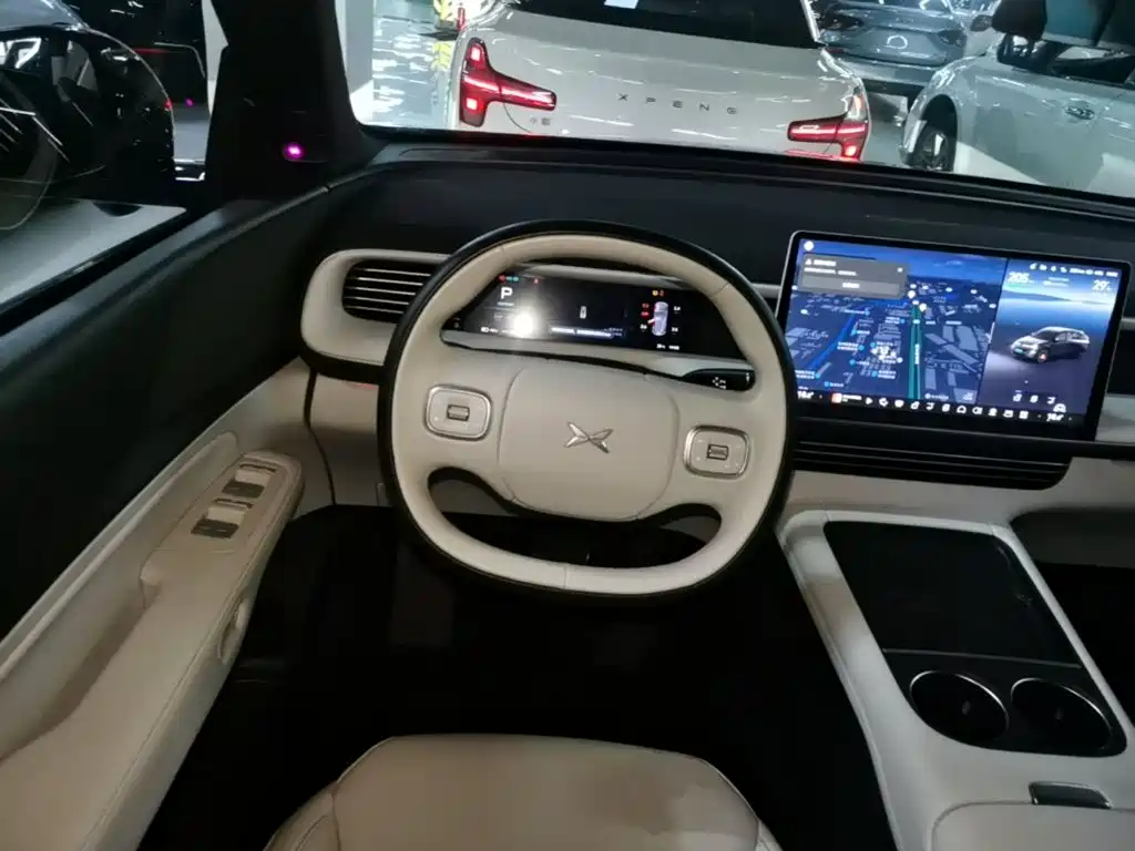 XPeng G6 — миниатюра 11