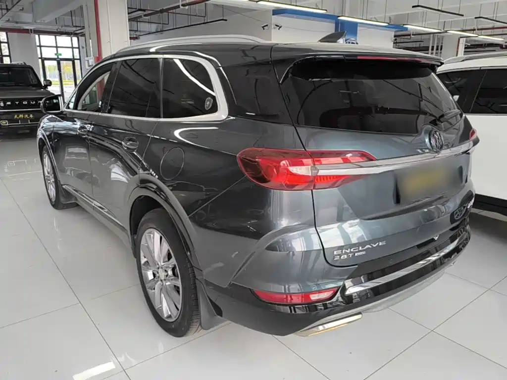 Buick Enclave — миниатюра 5