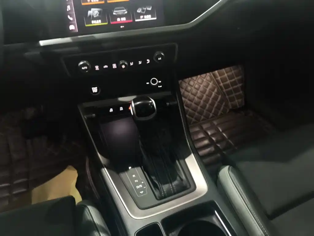 Audi Q3 — миниатюра 14