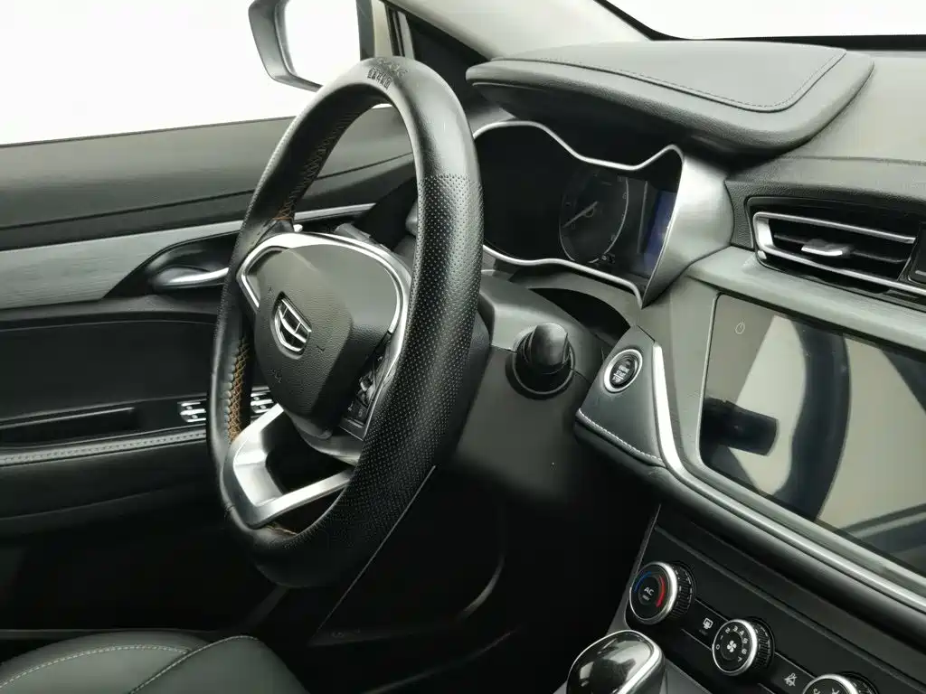 Geely Emgrand — миниатюра 22