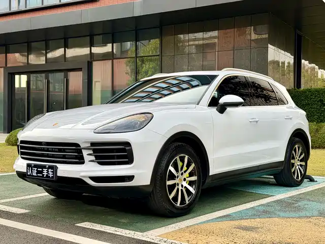 PORSCHE CAYENNE NEW ENERGY 2019