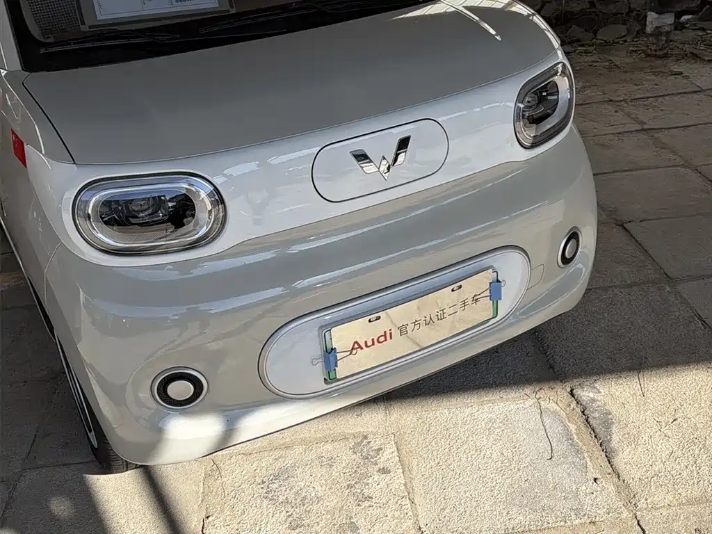 Wuling MINIEV — миниатюра 10