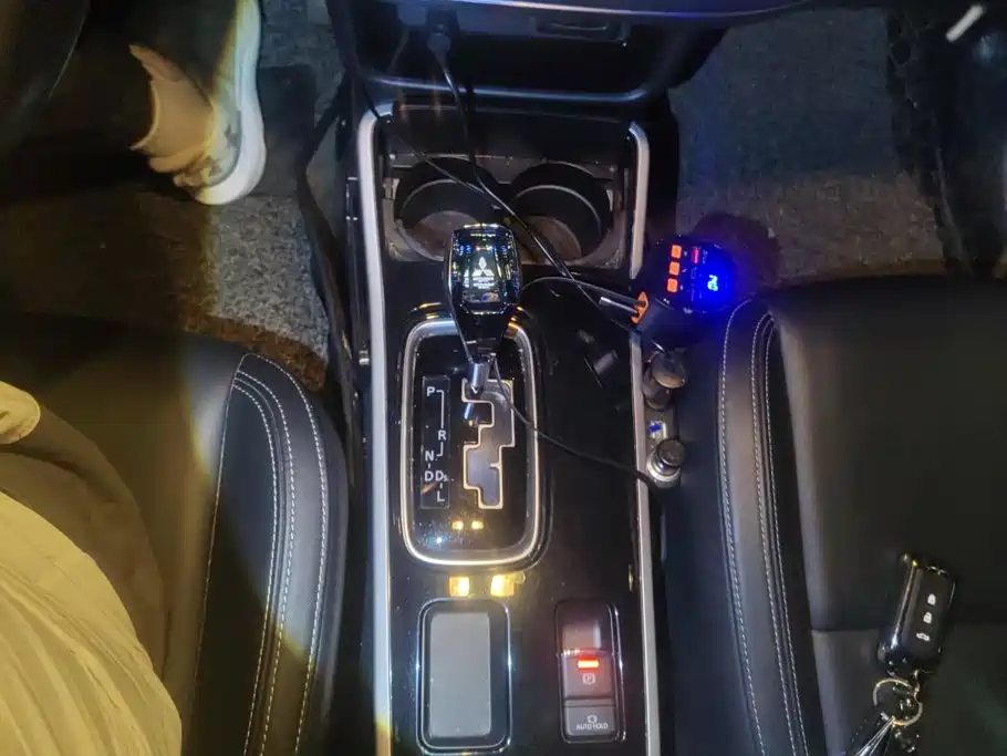 Mitsubishi Outlander — миниатюра 16