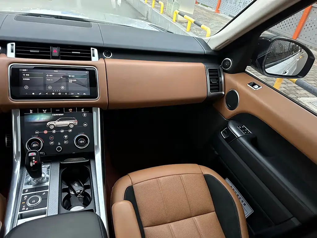Land Rover Range Rover Sport 2020 3.0 L6 HSE DYNAMIC