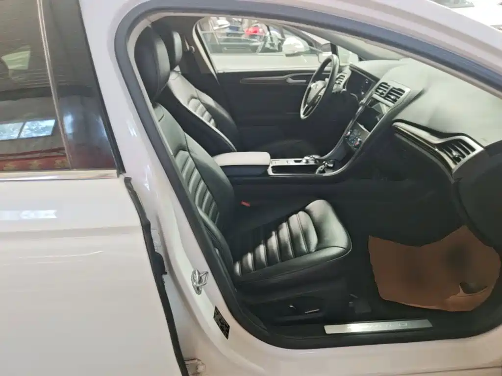 Ford Mondeo — миниатюра 25