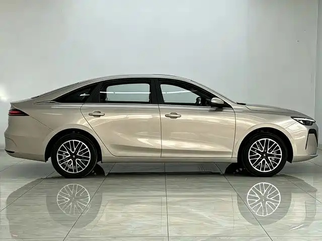 Roewe i6 — миниатюра 11
