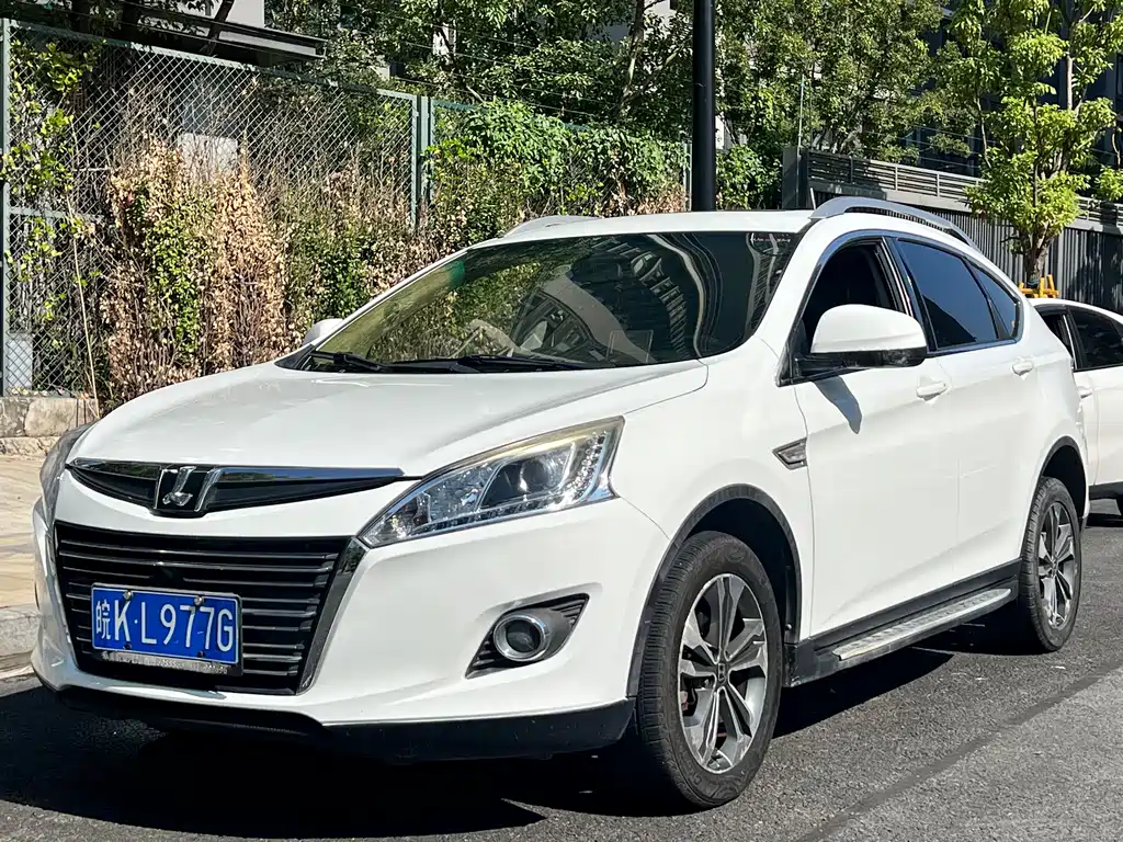 Luxgen U6 2015