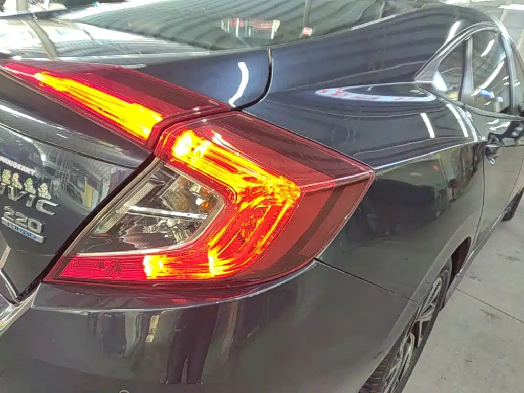 Honda Civic — миниатюра 24