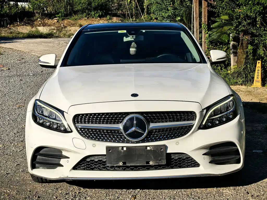 Mercedes-Benz C-Class — миниатюра 2