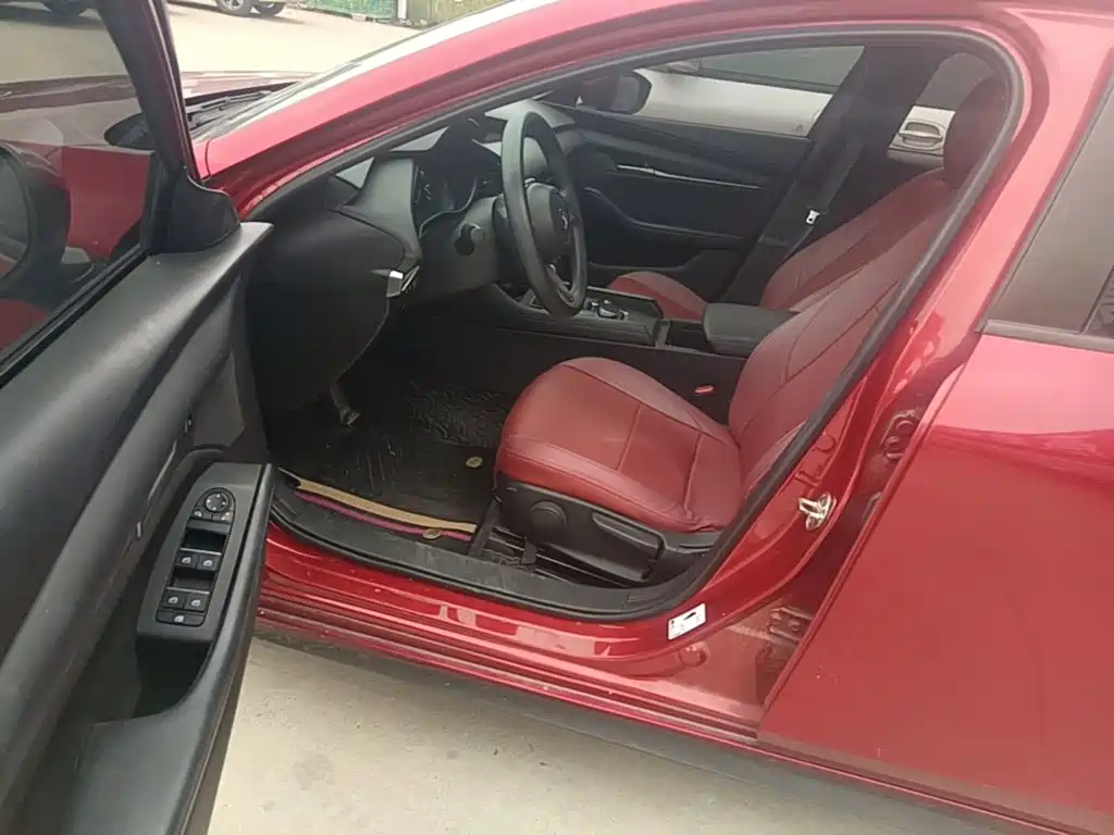 Mazda 3 Axela — миниатюра 16