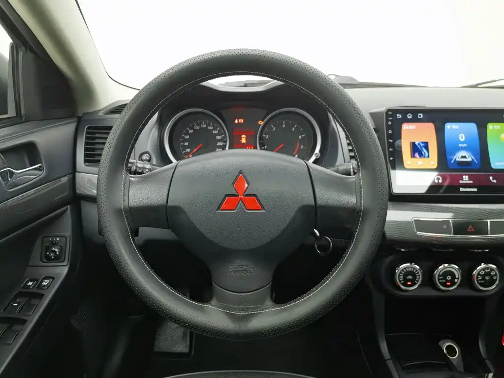 Mitsubishi Lancer EX — миниатюра 11