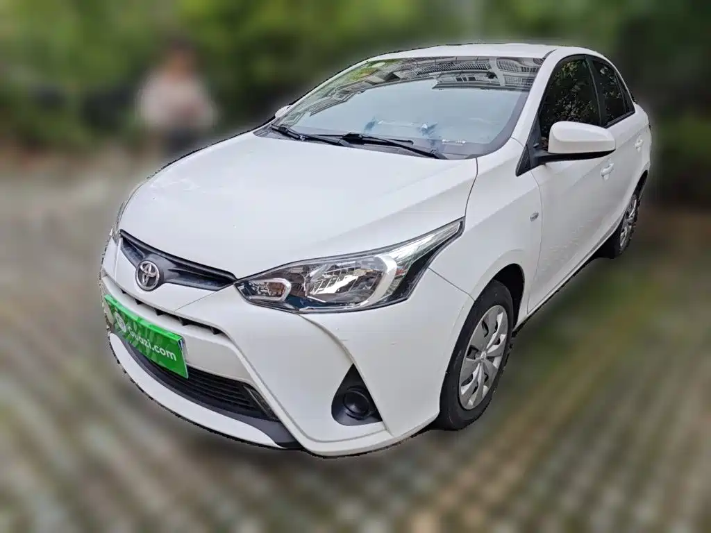 Toyota Yaris L