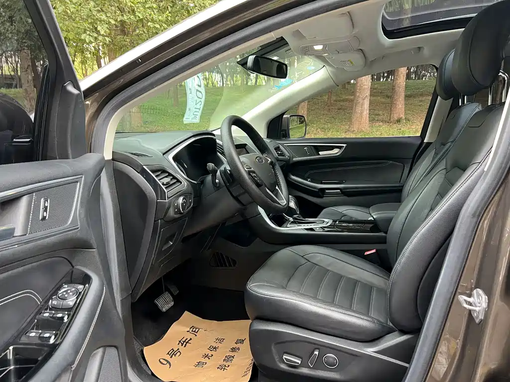 Ford Edge — миниатюра 4
