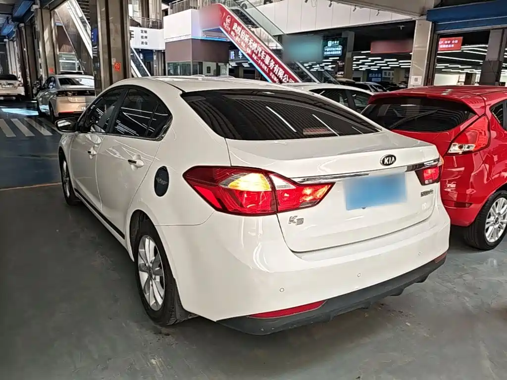 Kia K3 — миниатюра 5