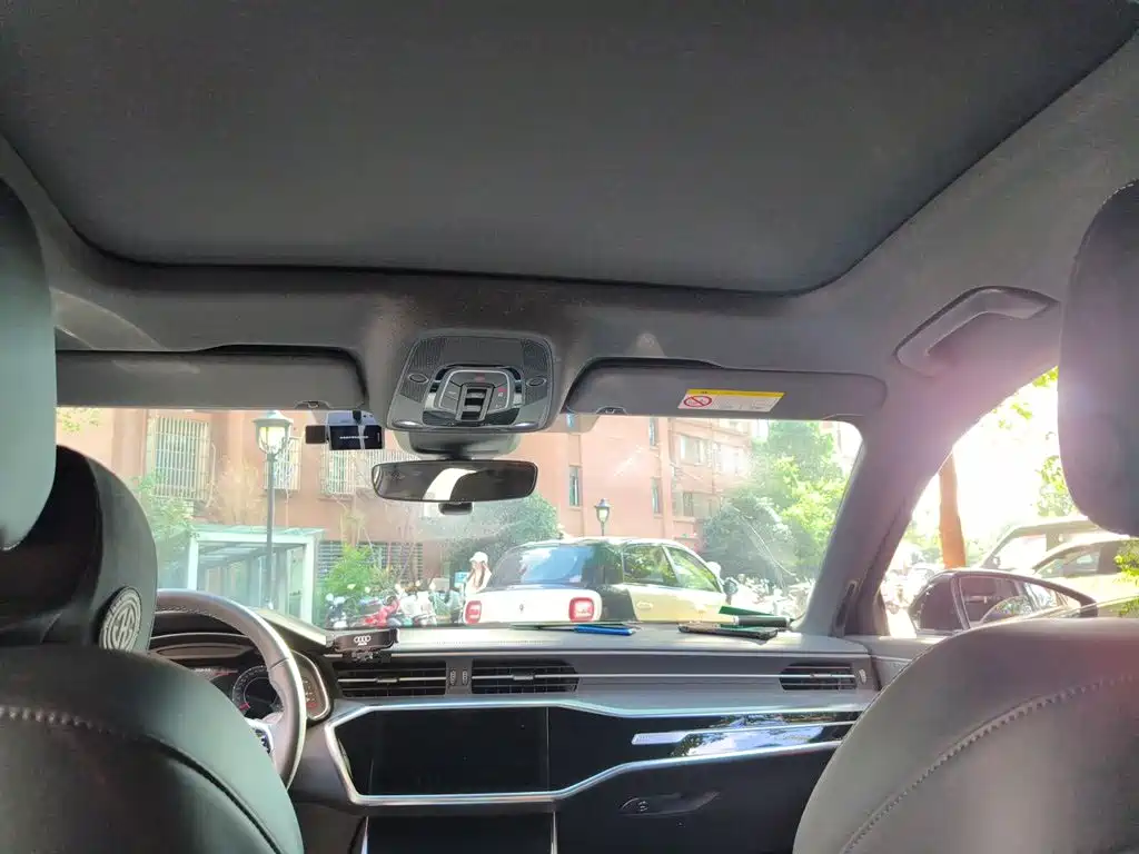 Audi A6L — миниатюра 15