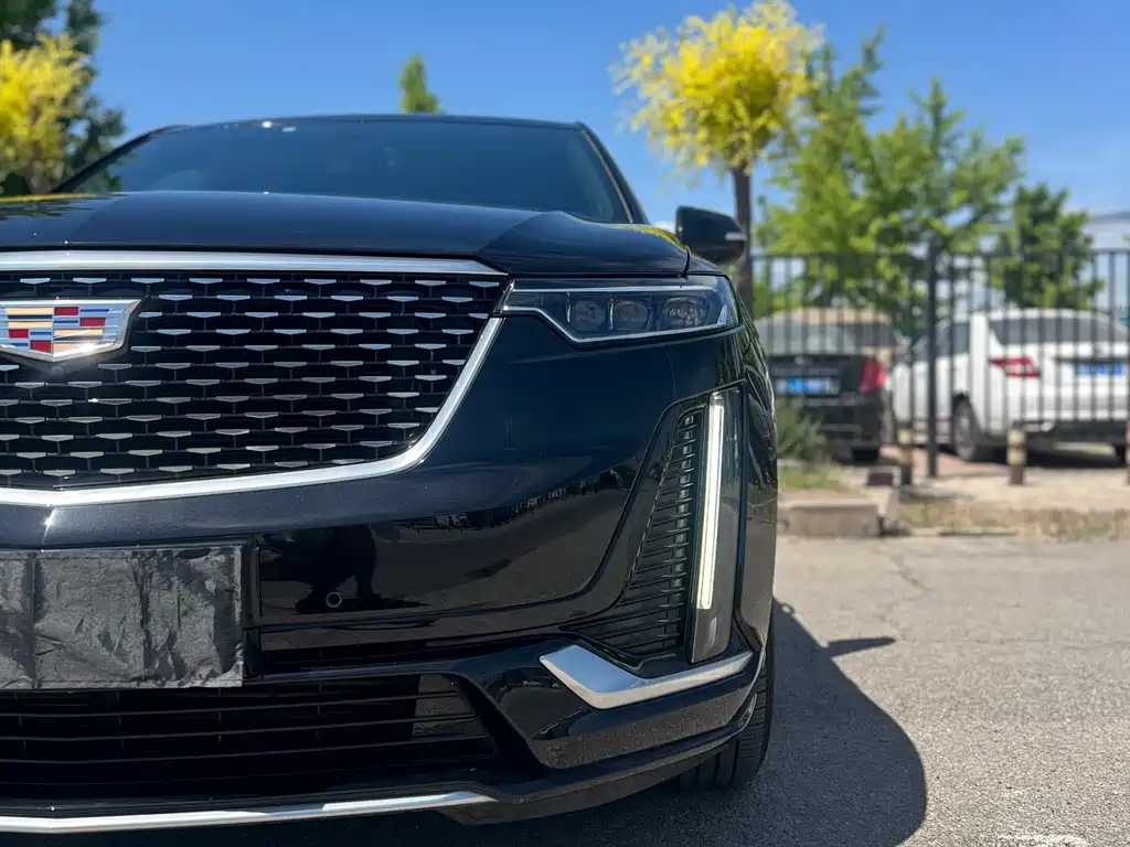 Cadillac XT6 2021 2.0T мест Luxury