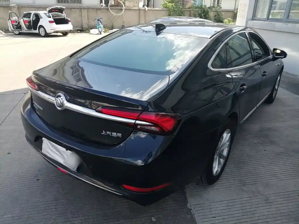 Buick LaCrosse — миниатюра 7