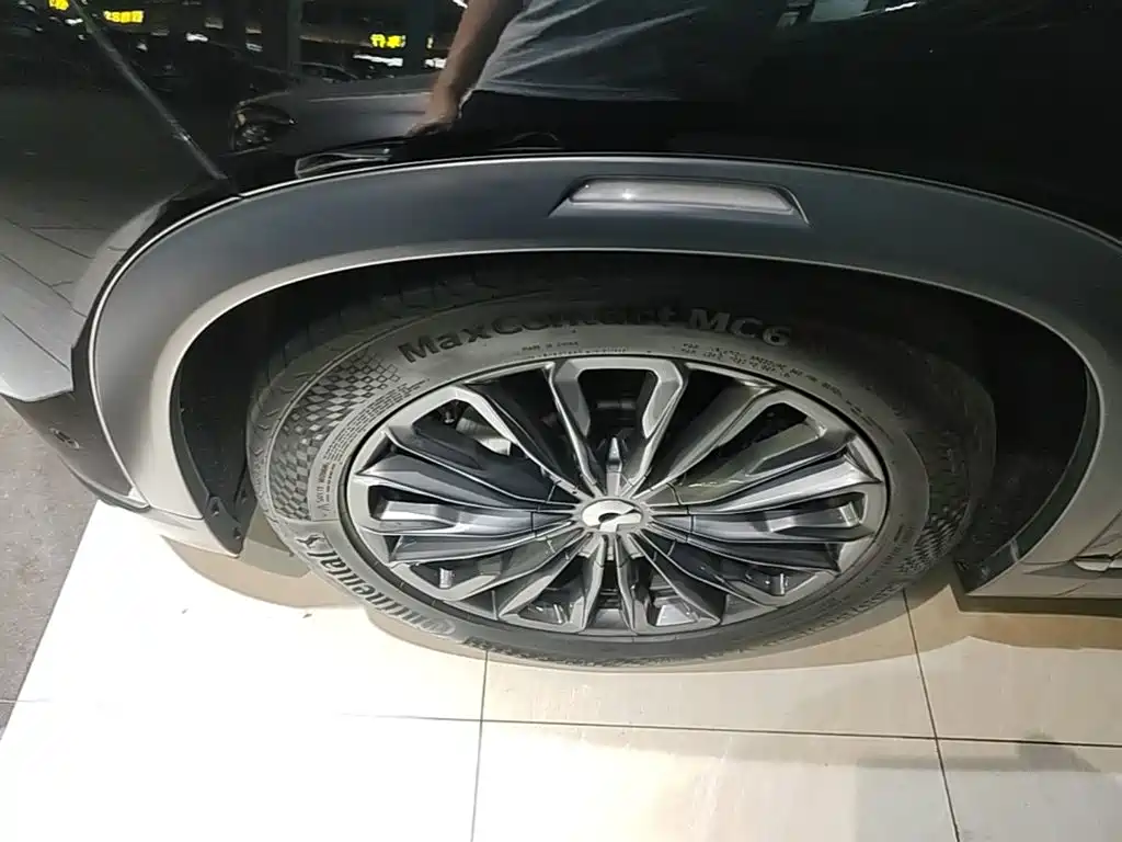 NIO ES8 — миниатюра 23