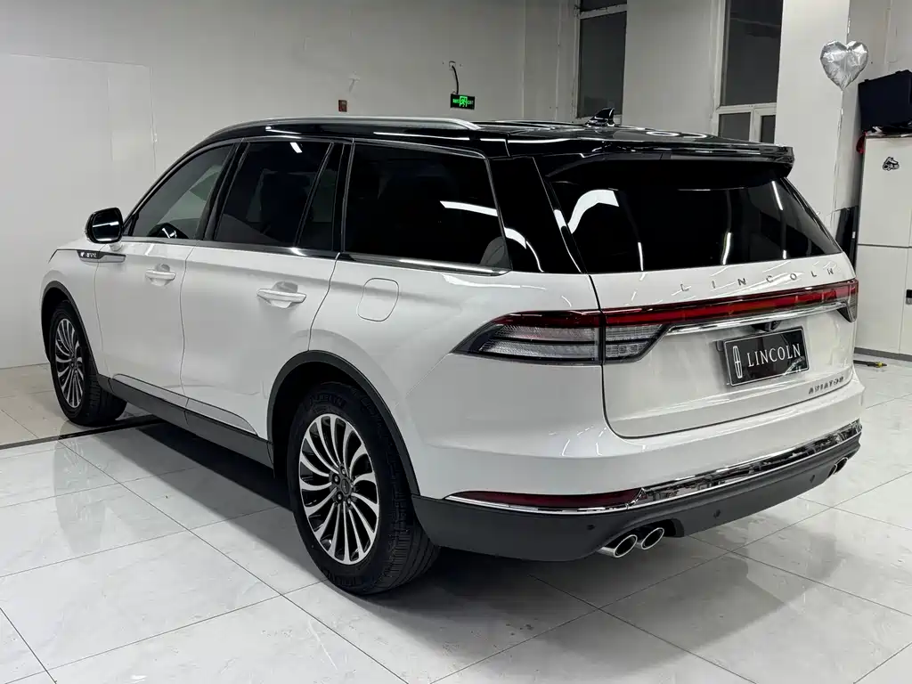 Lincoln Aviator — миниатюра 6