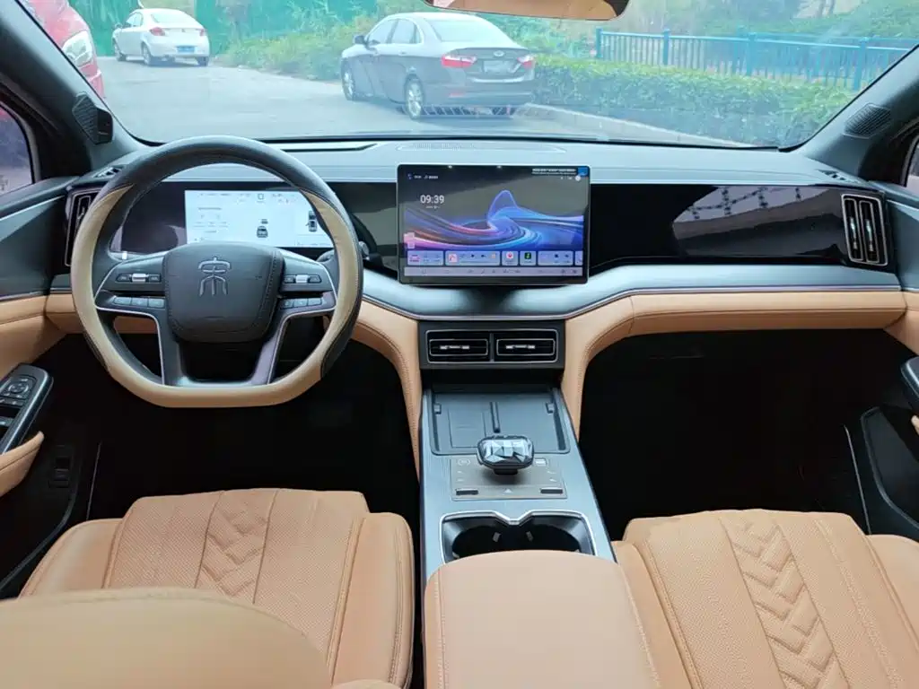 BYD L DM-i — миниатюра 10