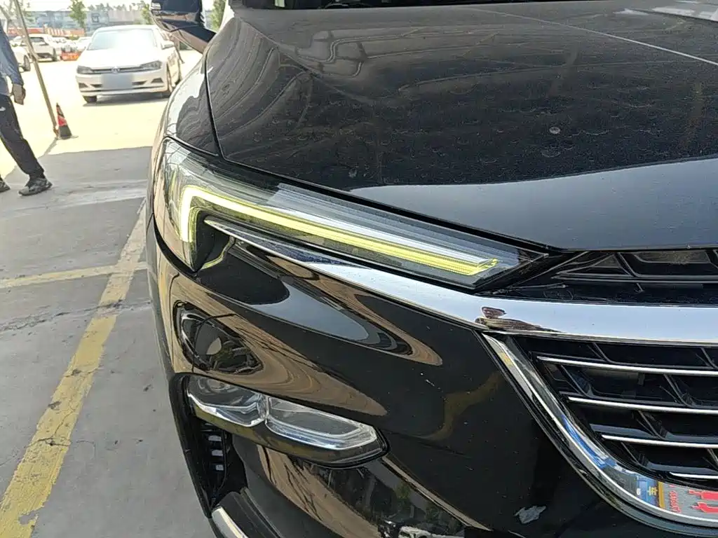 Buick Enclave — миниатюра 11