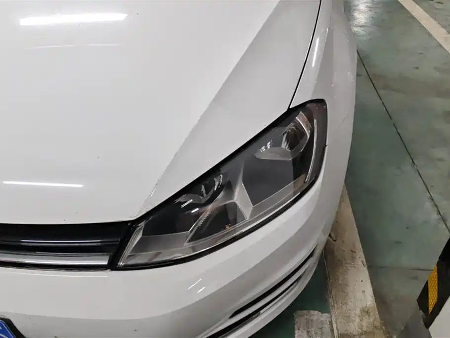 Volkswagen Golf 2016 1.6L AT Comfort