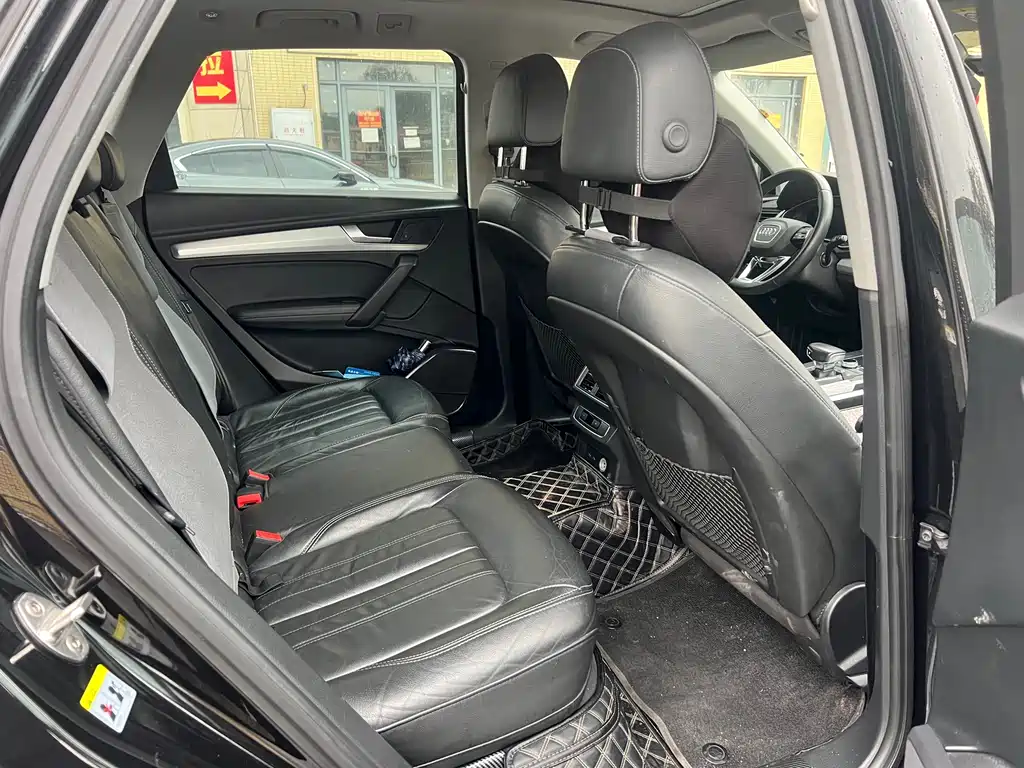 Audi Q5L — миниатюра 8
