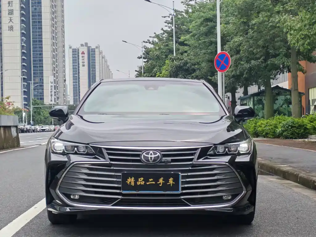 Toyota Avalon — миниатюра 2