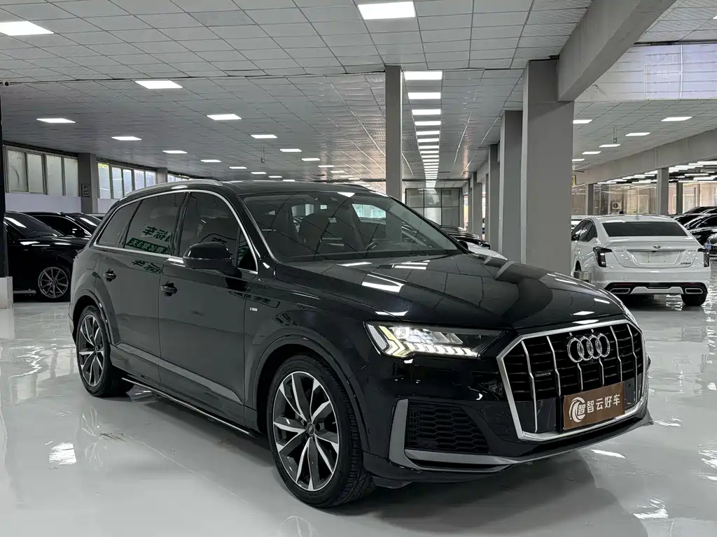 Audi Q7 — миниатюра 3