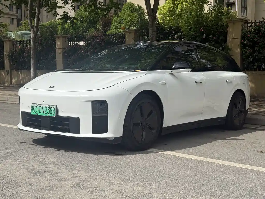 Li Auto 理想i6 2025