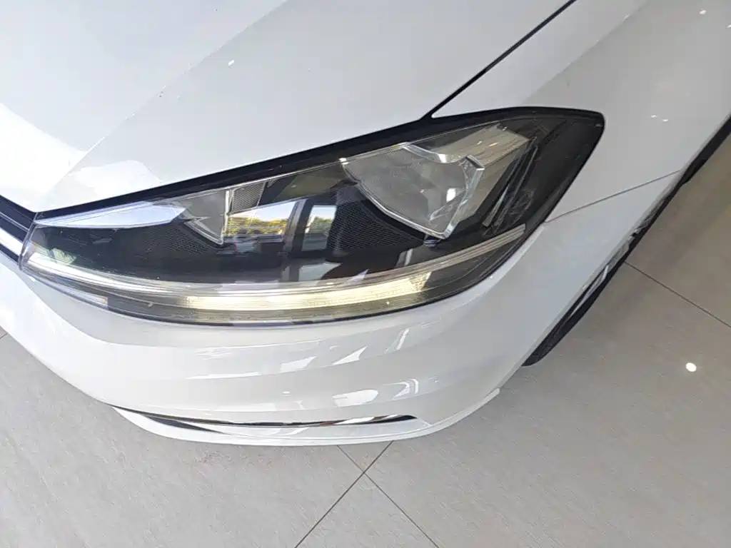 Volkswagen Golf — миниатюра 24