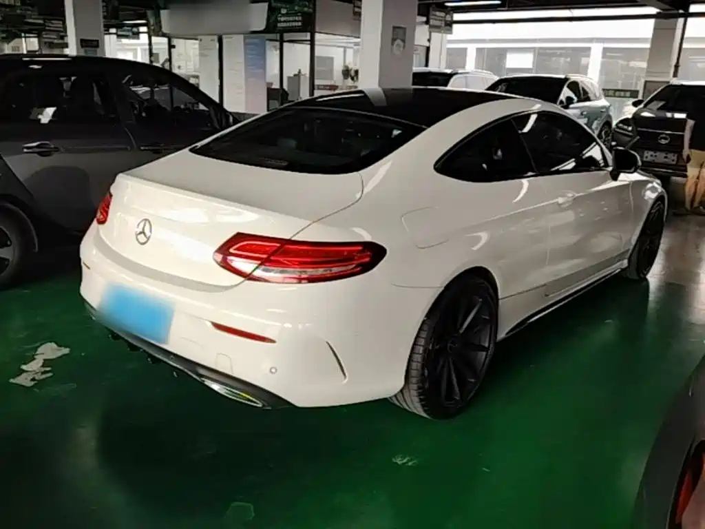 Mercedes-Benz C-Class (Import) — миниатюра 7