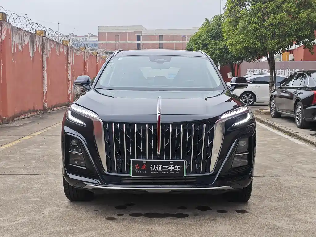 RED FLAG HONGQI HS3 PHEV