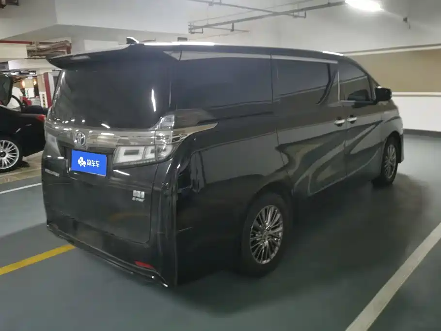 Toyota Vellfire — миниатюра 3