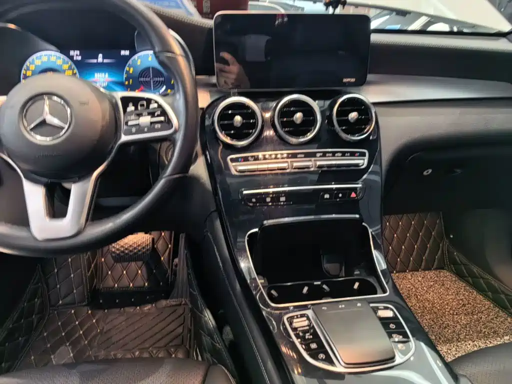 Mercedes-Benz GLC Coupe — миниатюра 13