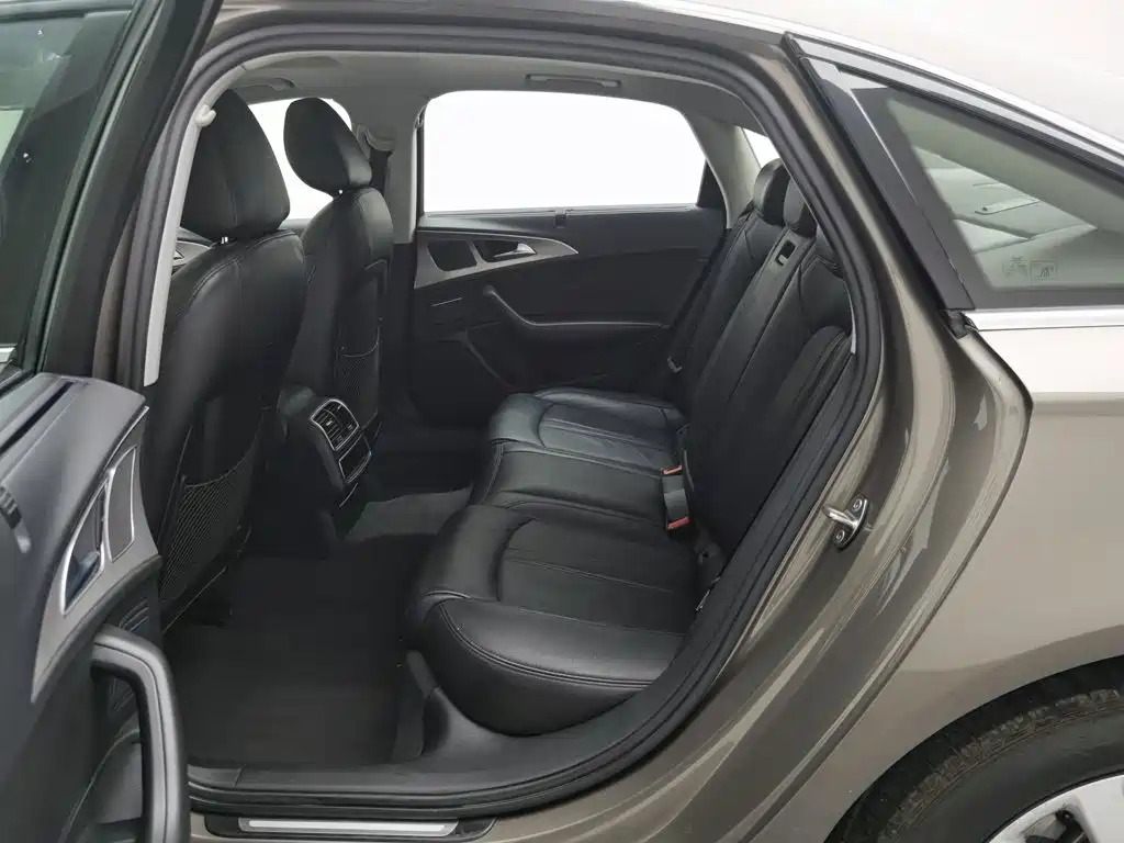 Audi A6L — миниатюра 15
