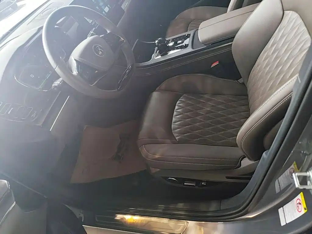 BYD Han — миниатюра 15