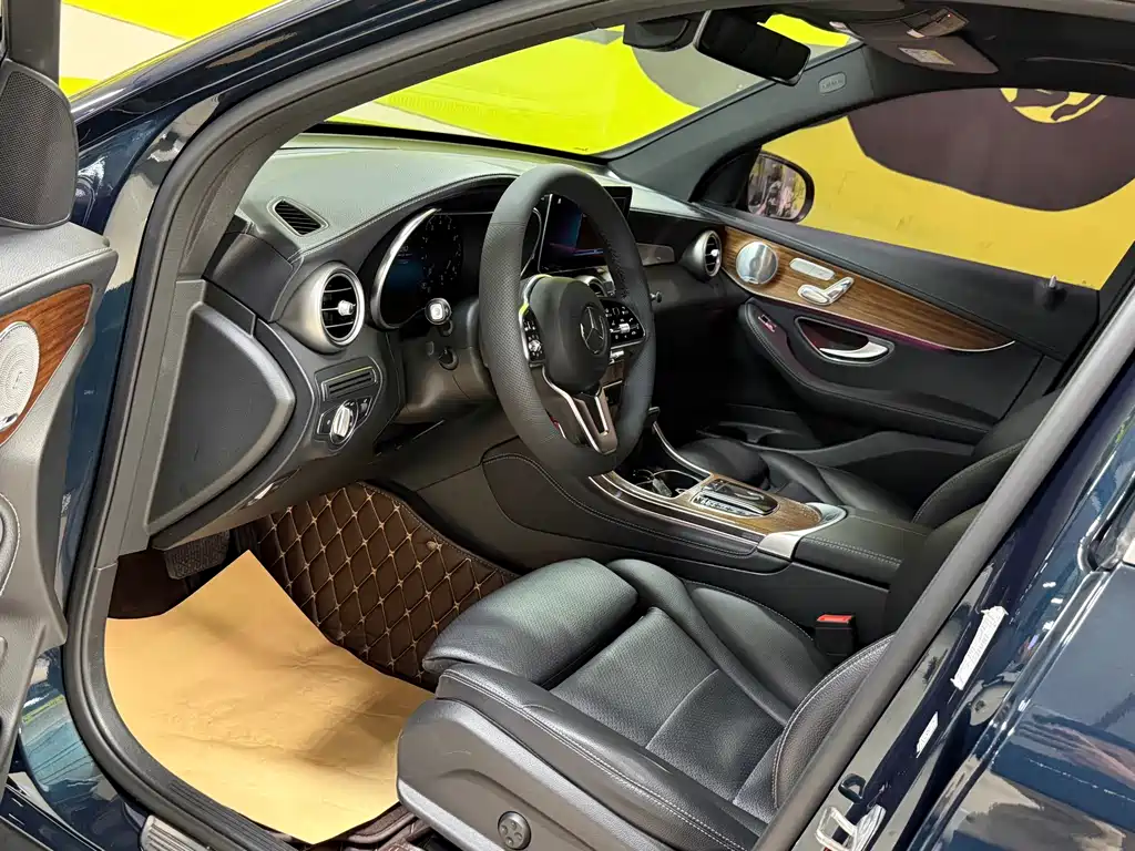 Mercedes-Benz GLC 2021 GLC 300 L 4MATIC