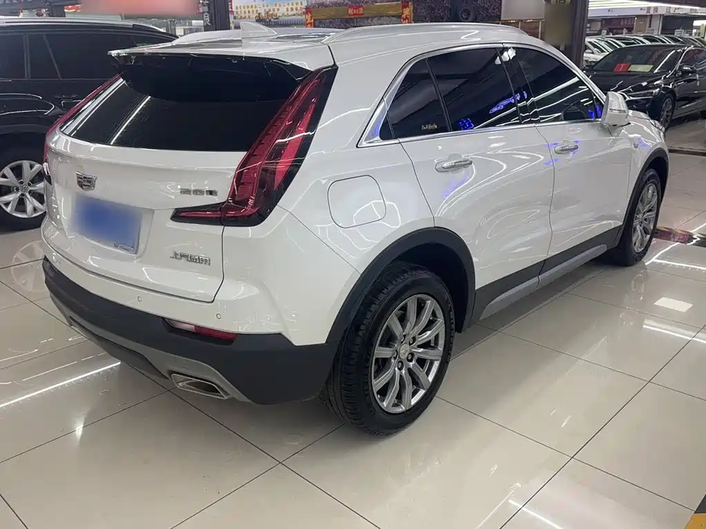 Cadillac XT4 — миниатюра 12