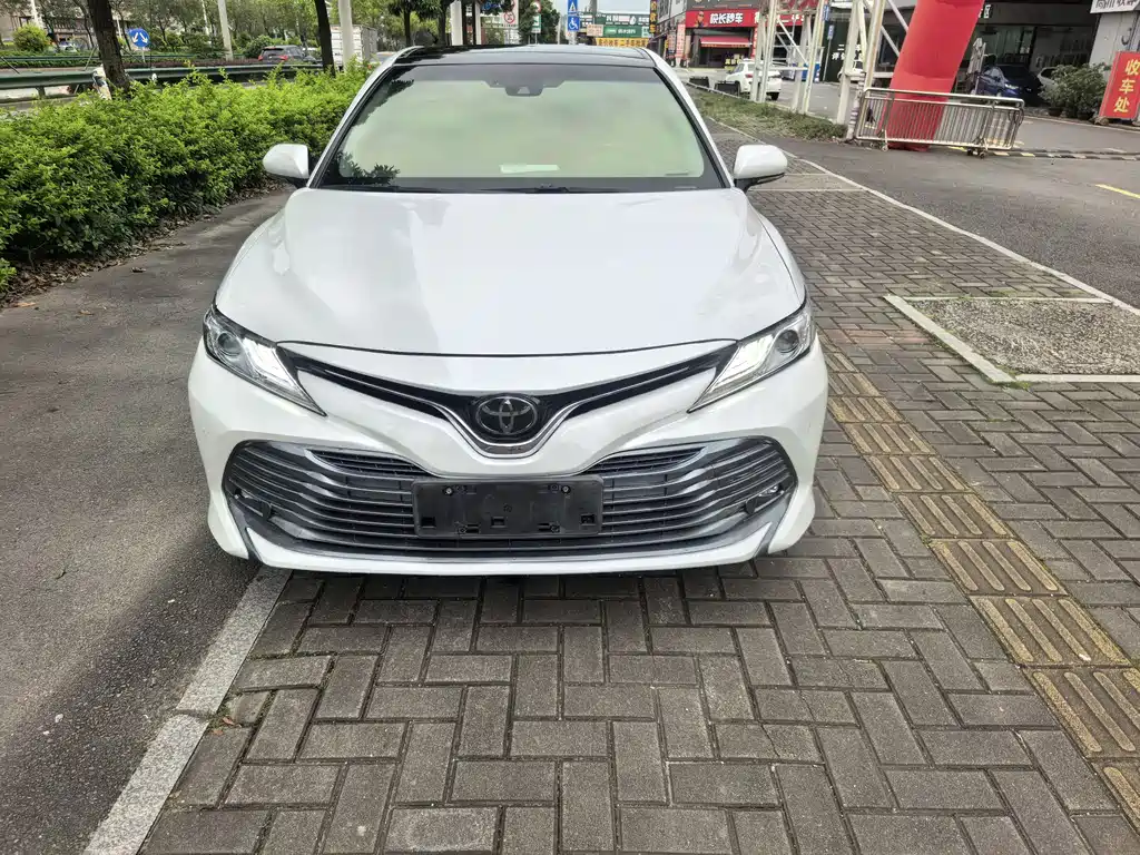 Toyota Camry 2019 2.5G Luxury V