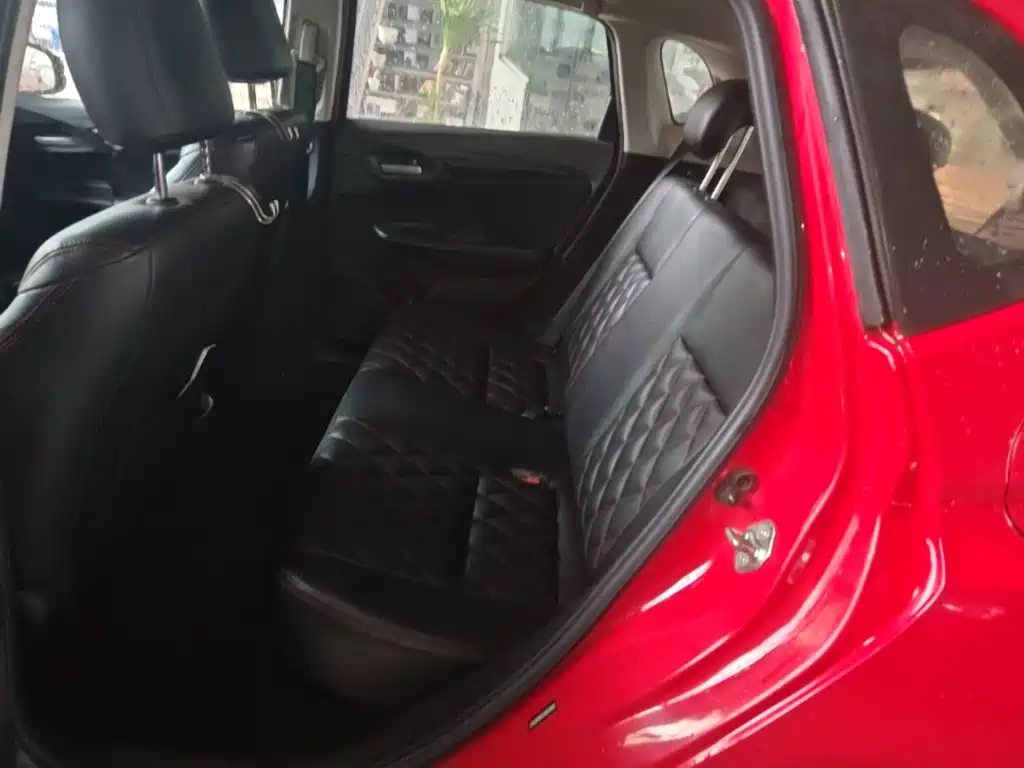 Honda Fit — миниатюра 17