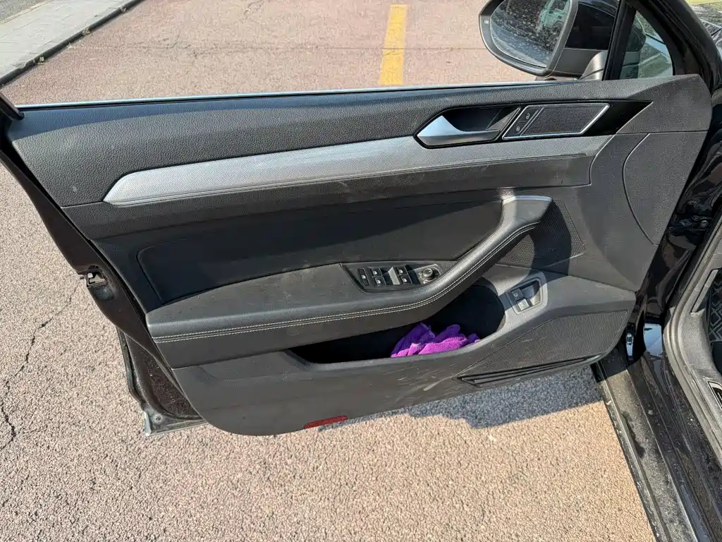 Volkswagen Magotan PHEV — миниатюра 6