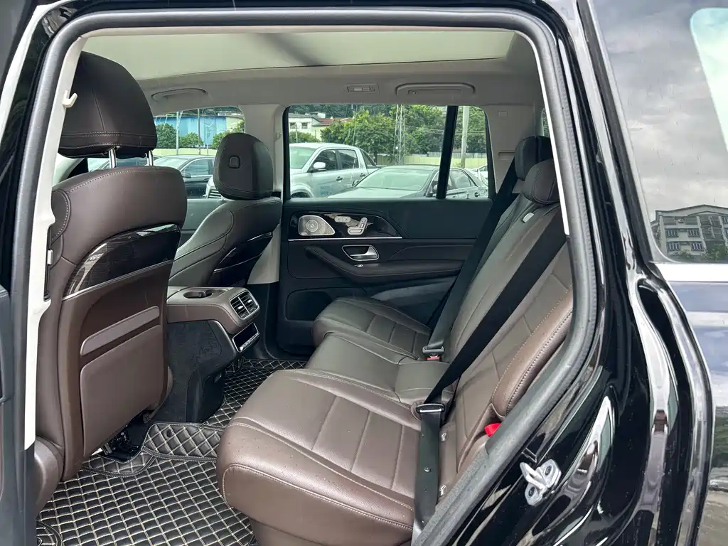 Mercedes-Benz GLS — миниатюра 17